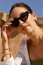 Load image into Gallery viewer, White Quartz Crystal Freshwater Pearl Bracelet