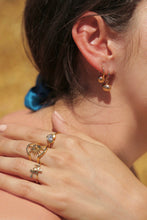 Load image into Gallery viewer, Gold Heart CZ Ring