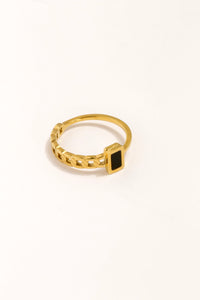 Golden Link Onyx Ring