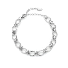 Load image into Gallery viewer, Bold Oval Link Bracelet

