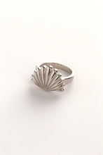 Load image into Gallery viewer, Seashell Elegance Rings
